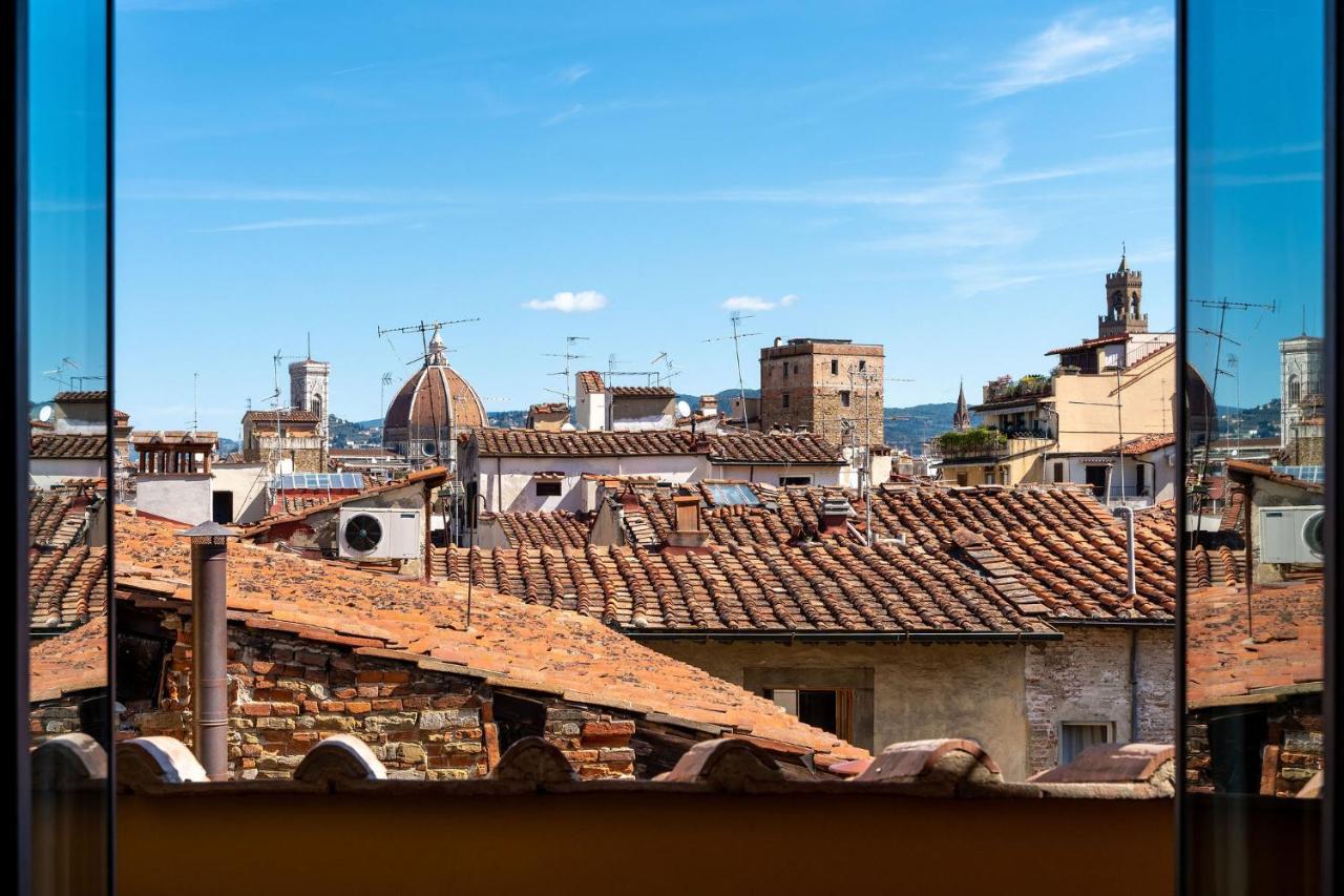 Sdrucciolo Dei Pitti Fourth Floor Apartment